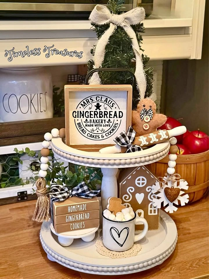 Gingerbread Christmas Tray 🤎