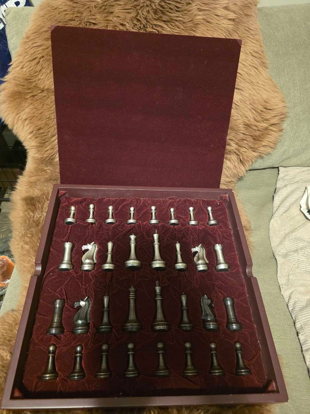Metal Chess Set with Storage Case