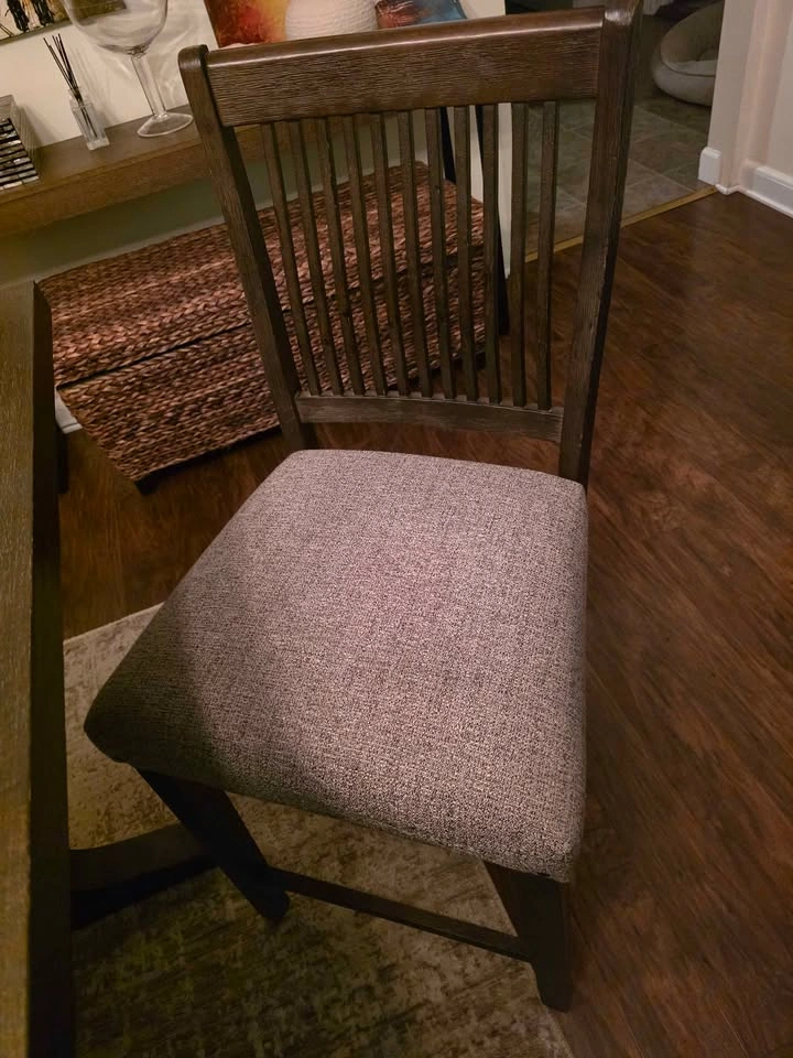 Wooden Dinner Table and 4 Chairs - photo 4