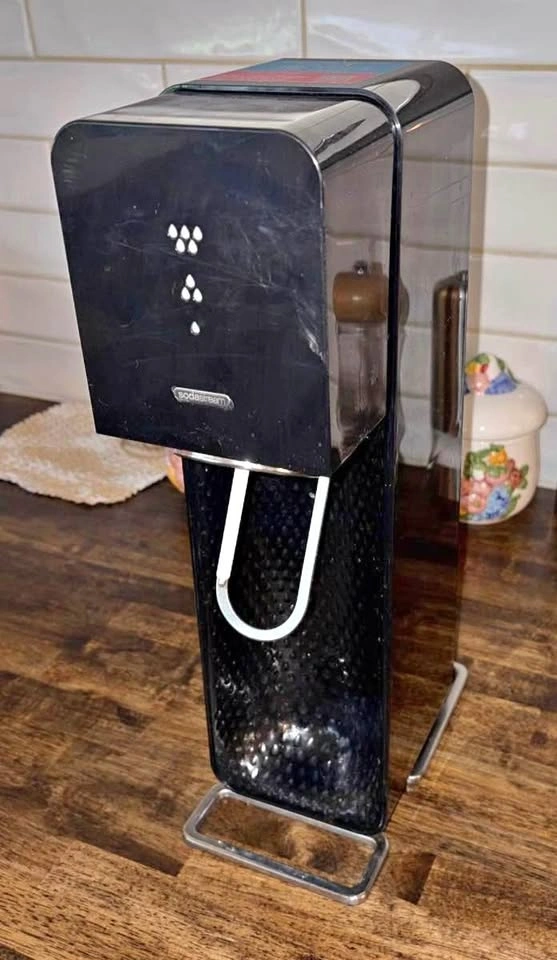 SodaStream Source Sparkling Water Maker