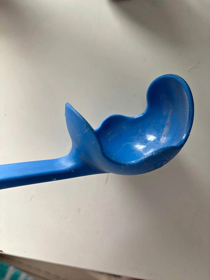 Chuckit! Dog Ball Launcher, Hagen Puppy Trainer, Dog Bowls Bundl