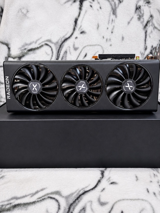 AMD 6800xt XFX Speedster SWFT 319 - 16GB
