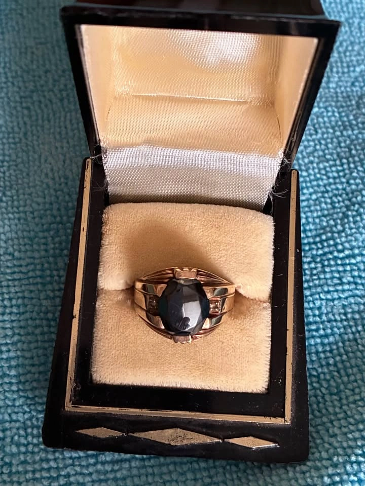 Vintage 10K Gold Men's Signet Ring – Alaskan Black Diamond