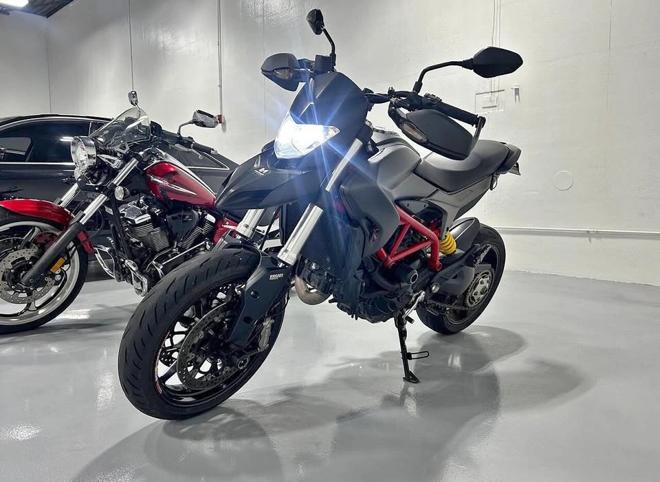 2015 Ducati Hypermotard
