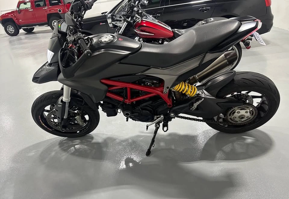 2015 Ducati Hypermotard - photo 2