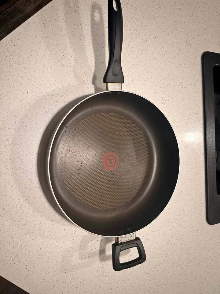 T-fal Non-Stick Deep Sauté Pan with Lid