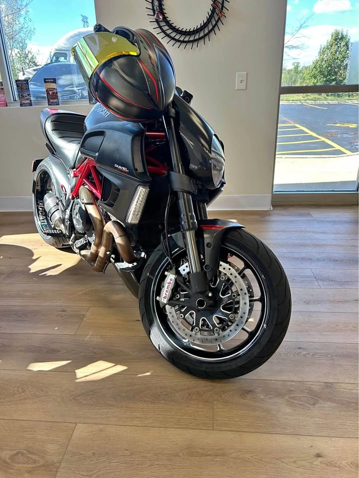 2011 Ducati Diavel