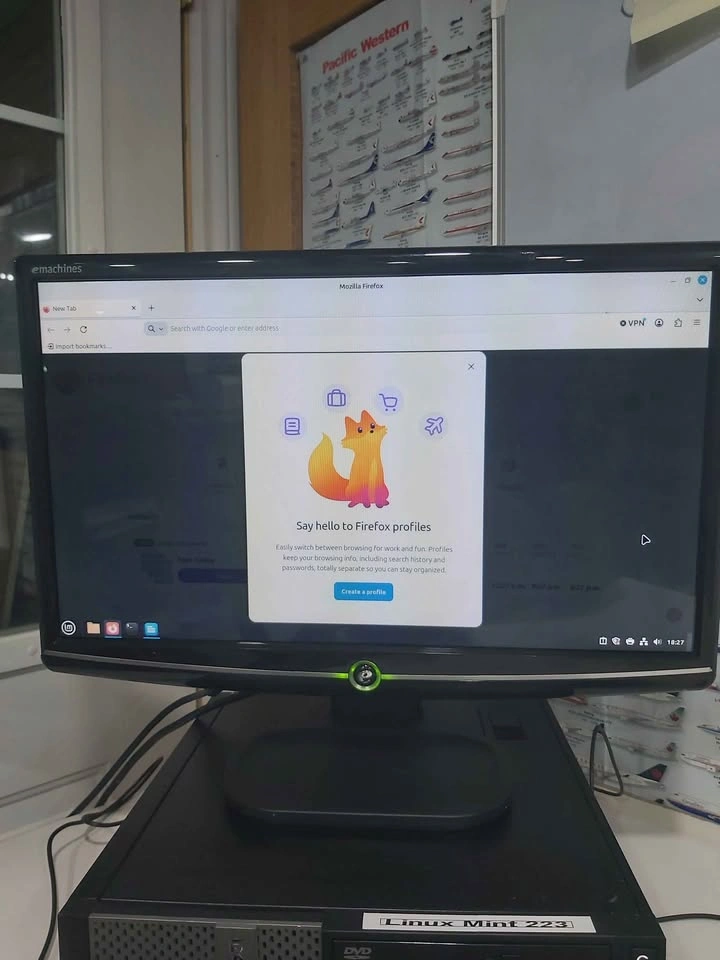 Dell OptiPlex 9020 Desktop + 19" Monitor + Speakers - photo 4