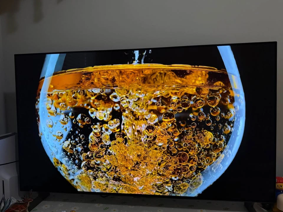 LG 65” B5 OLED TV - photo 2