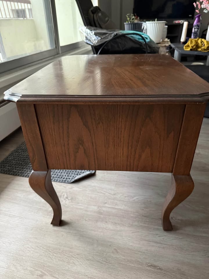 Vintage Solid Wood Side Table with Ornate Detailing - photo 2