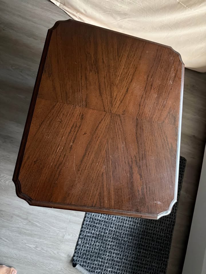 Vintage Solid Wood Side Table with Ornate Detailing - photo 3