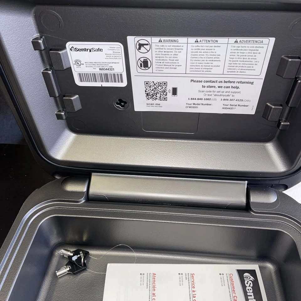 SentrySafe CFW20201 Fireproof & Waterproof Safe Chest - photo 5