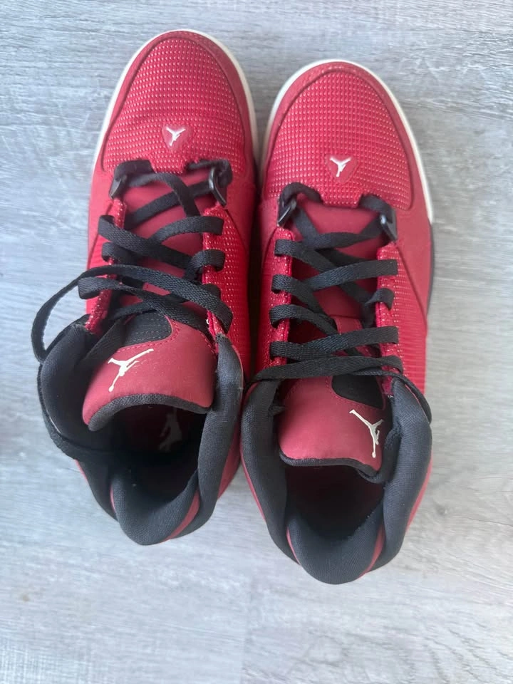 Red Jordan Flight Sneakers - photo 3