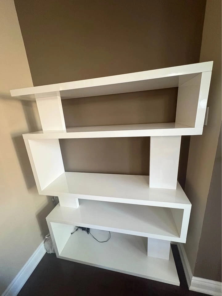 2 Lacquered Free Standing White Book Shelves or Display Shelves - photo 3