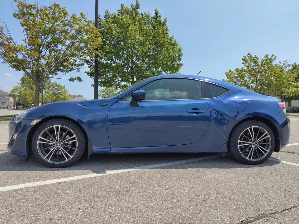 2013 Scion FR-S - photo 2