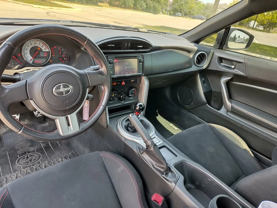 2013 Scion FR-S - photo 5