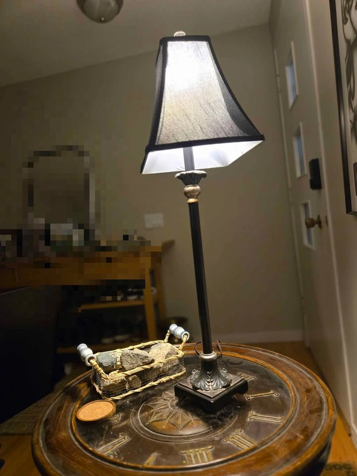 32" Tall Dark Bronze & Black Buffet Lamp / Console Table Lamp