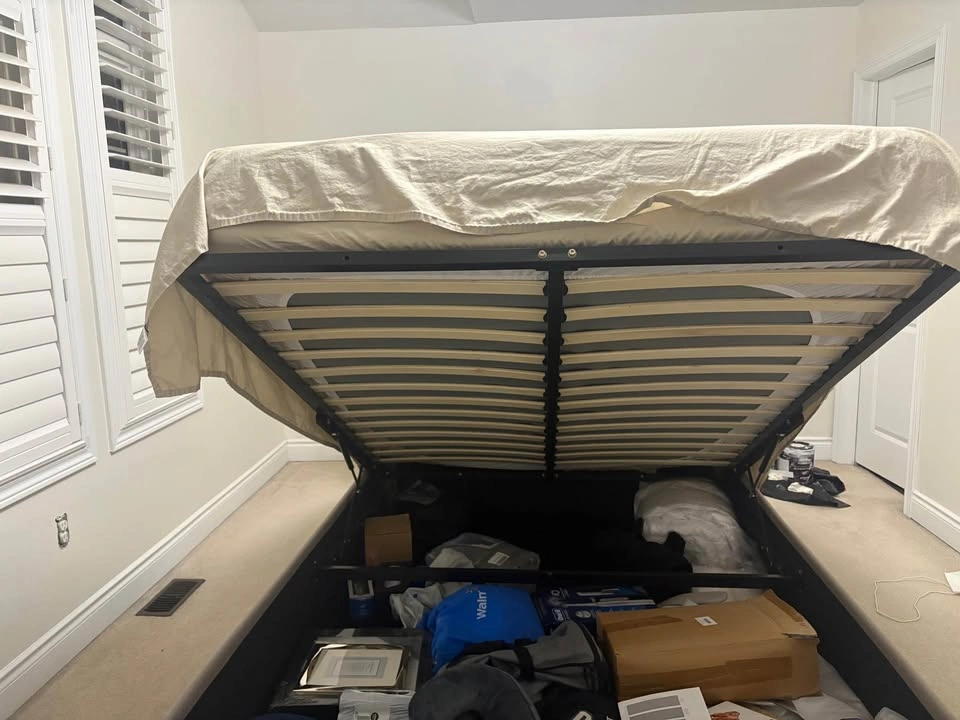 Moving sale: Beige bed with storage space - photo 4
