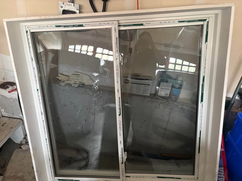 Brand New Window 4ft x 4ft - photo 2