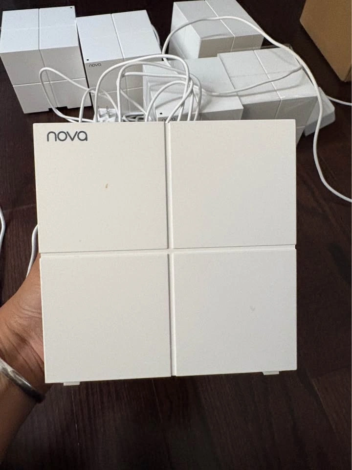 Sale: Selling 6 Wifi Mesh System - extending internet - photo 3