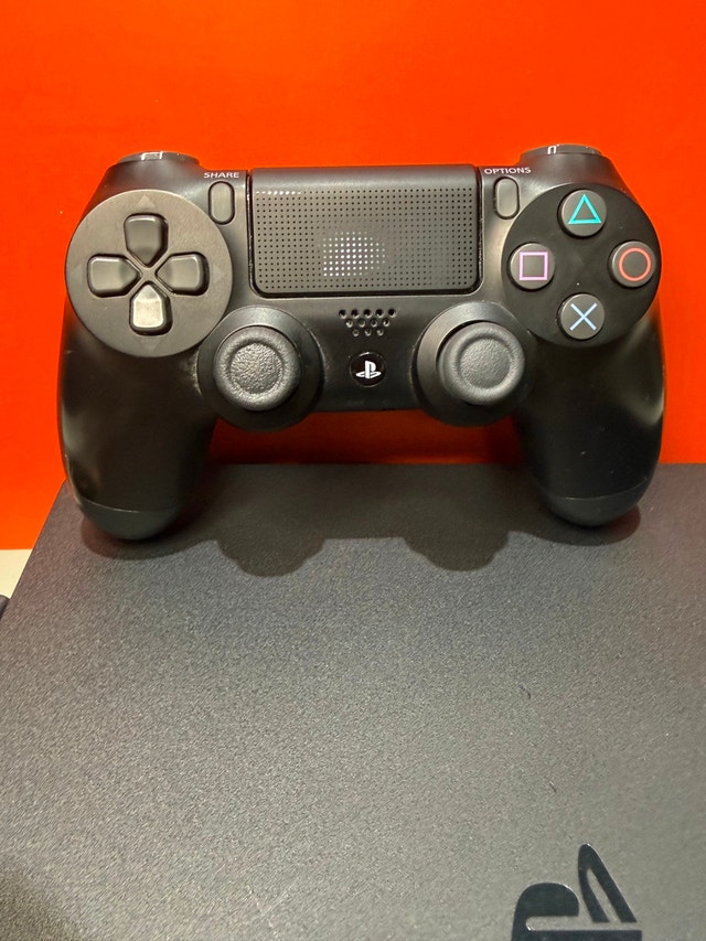 PlayStation 4 Console Bundle with DualShock 4 Controller - photo 3