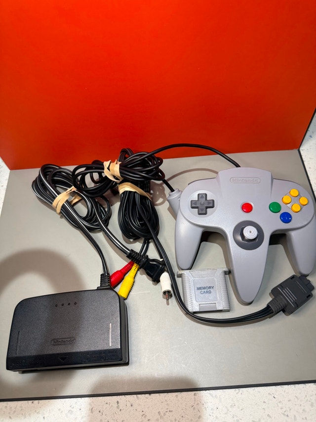 Nintendo 64 Console Bundle with Controller, Memory Card, Power - photo 2