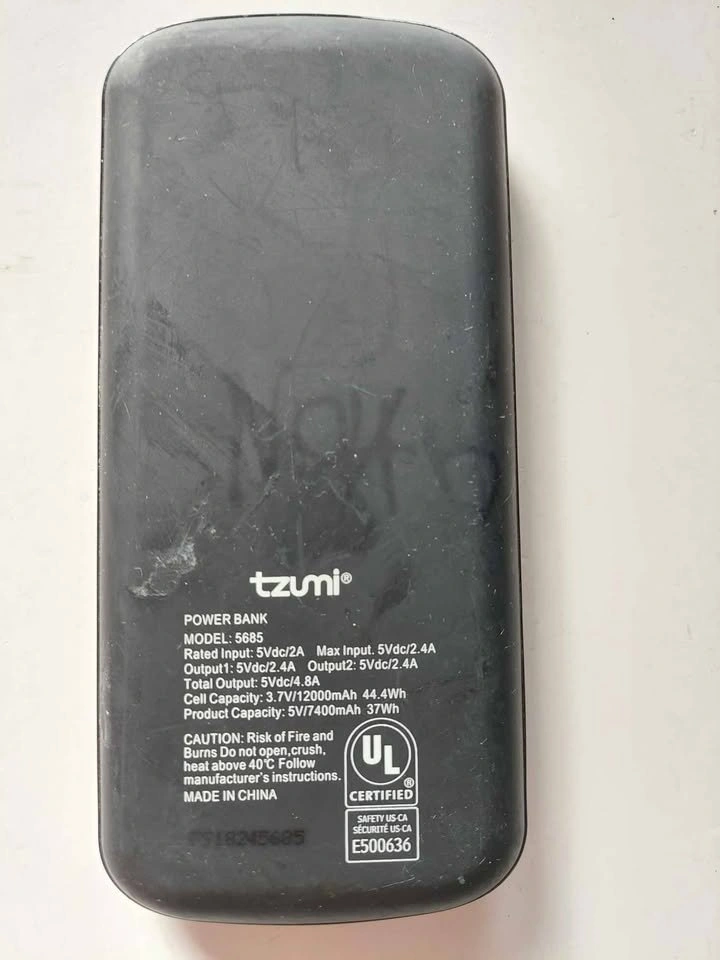 tzumi power bank 12000mAh - photo 2