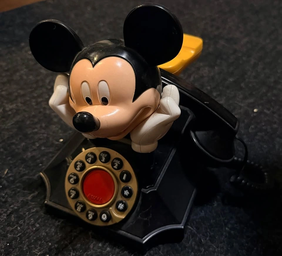 Mickey & Pluto phones - photo 2
