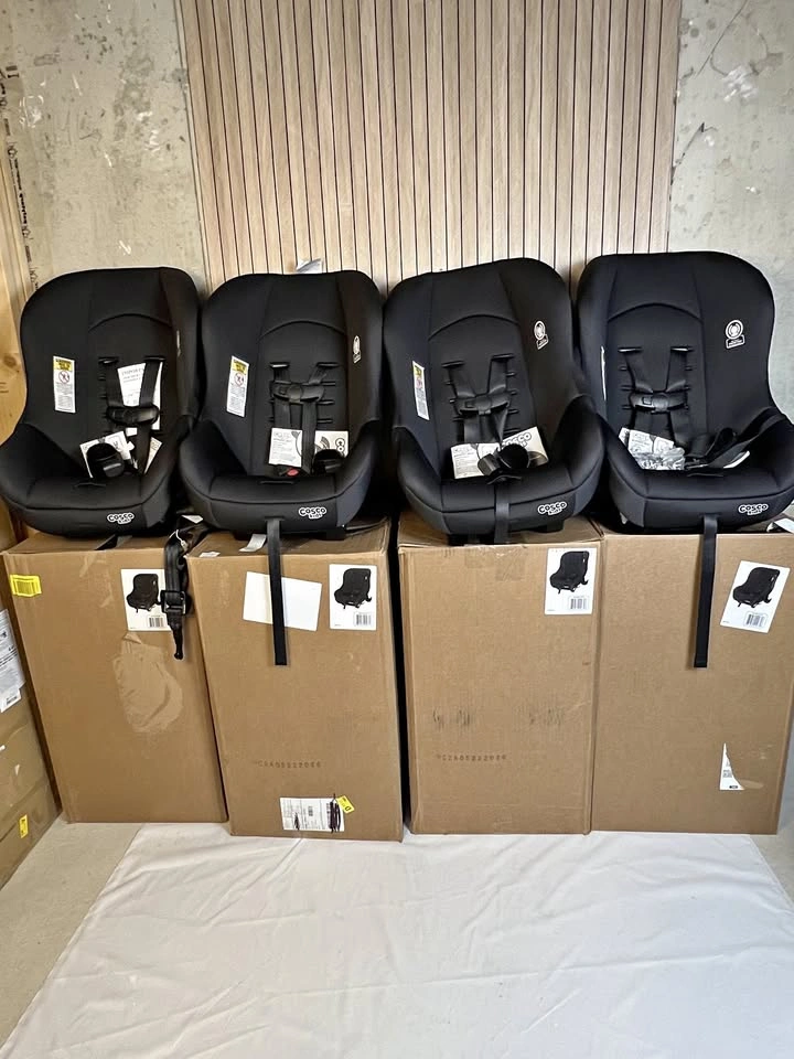 New open box Cosco Scenera Next Convertible Car Seat