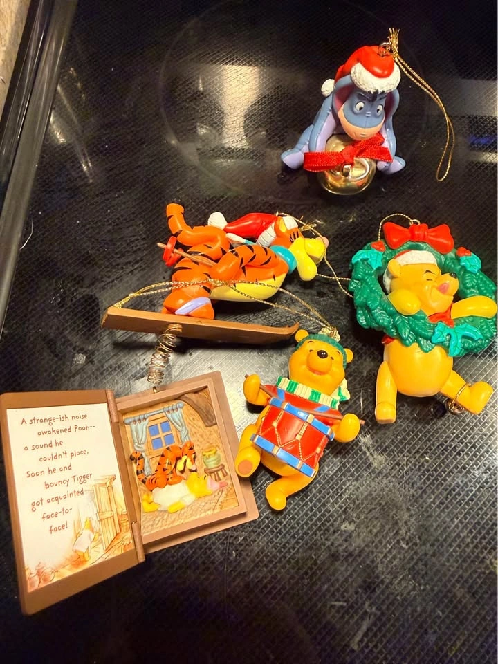 Winnie the Pooh ornaments - photo 2
