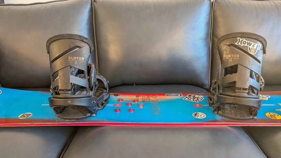 Burton Snowboard Setup – Moto Boots (Size 9.5) & Mission EST Bin - photo 3