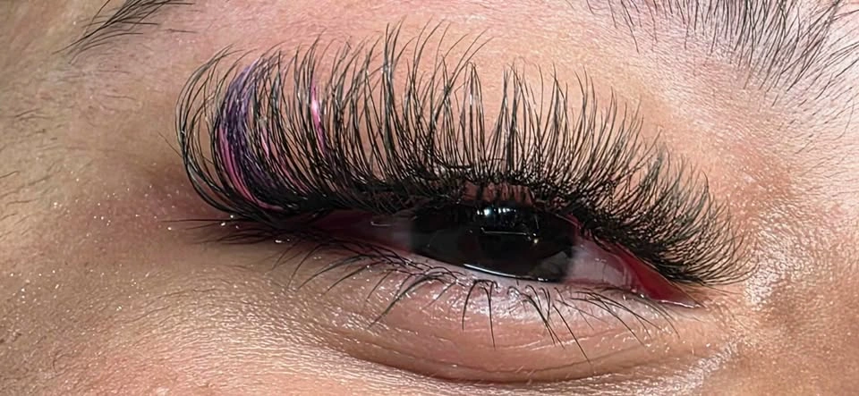 Eyelash extensions - photo 2