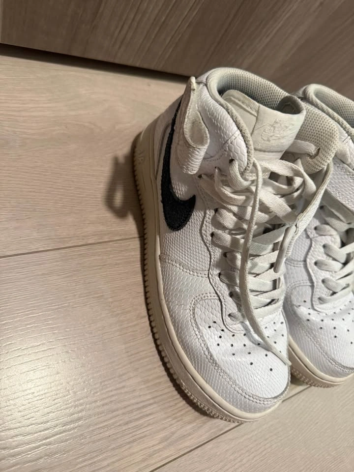 Nike Air Force 1 Mid Sneaker - photo 2