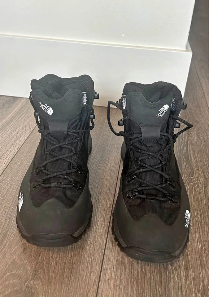 Women's The North Face Creston Hike Mid Waterproof Boots (Size 8