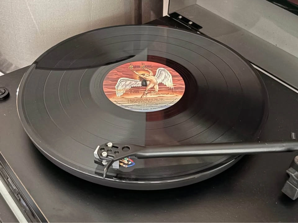 Led Zeppelin – In Through The Out Door Vinyl LP (1979) - photo 2