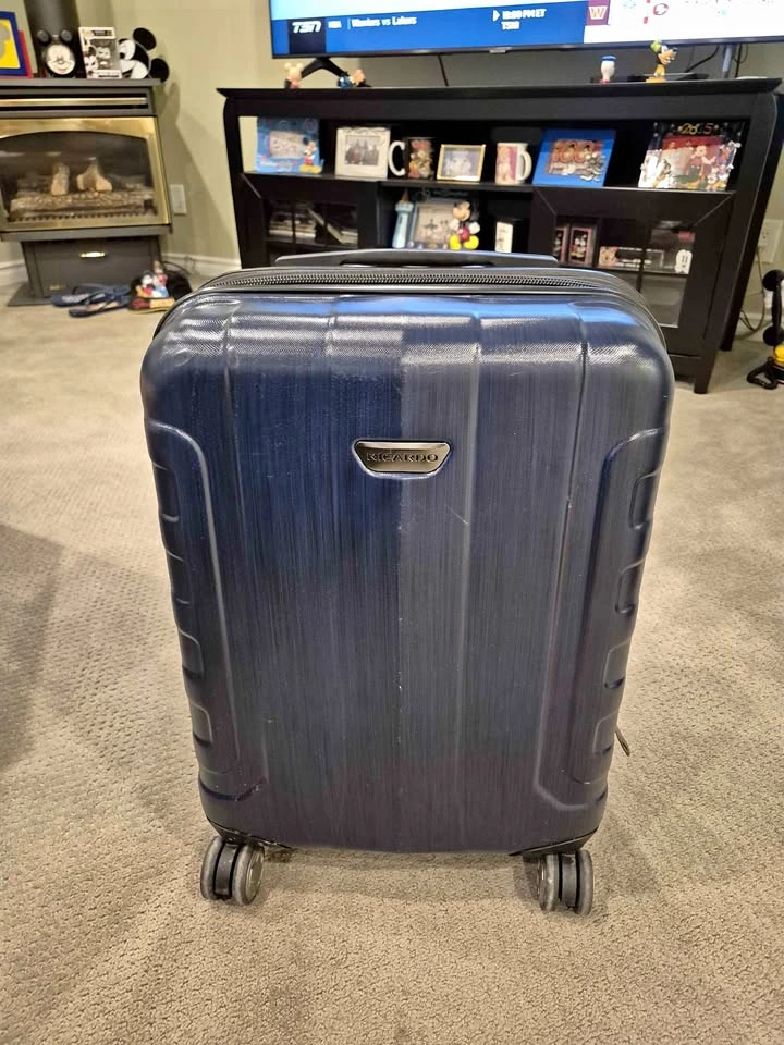 Ricardo Medium size Luggage