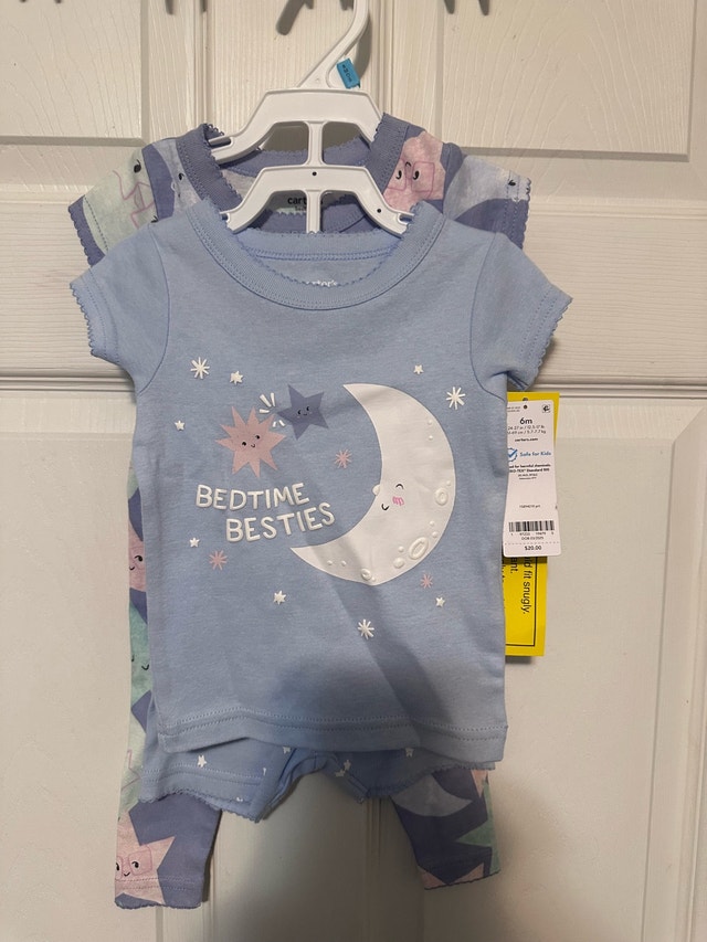 BNWT Carters 6 mths - 4 pieces sleep pjs