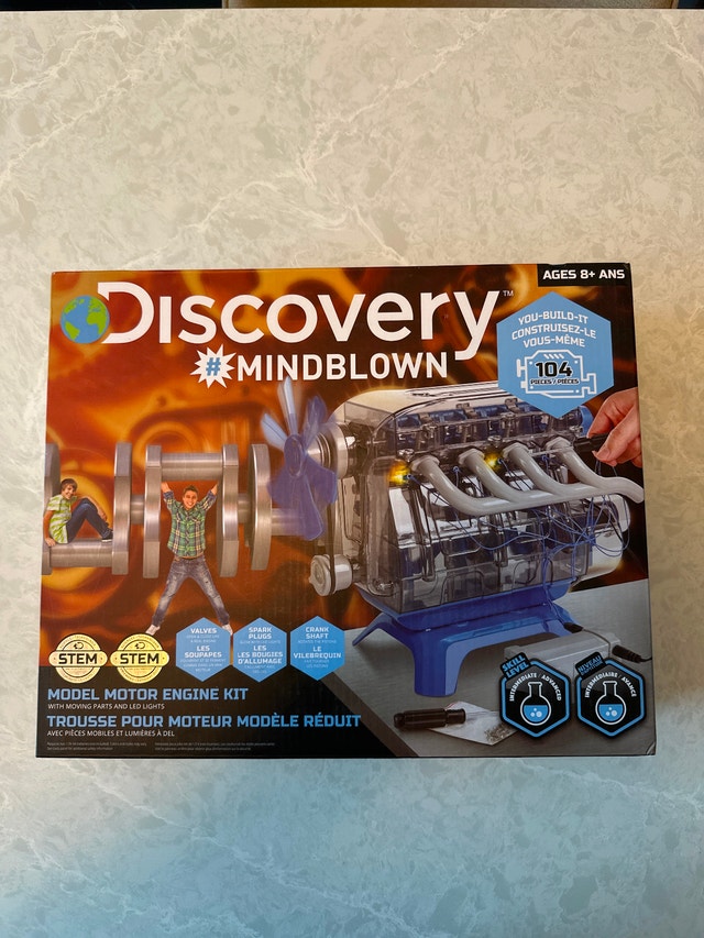 Discovery #Mindblown Model Engine Kit (104 pieces)