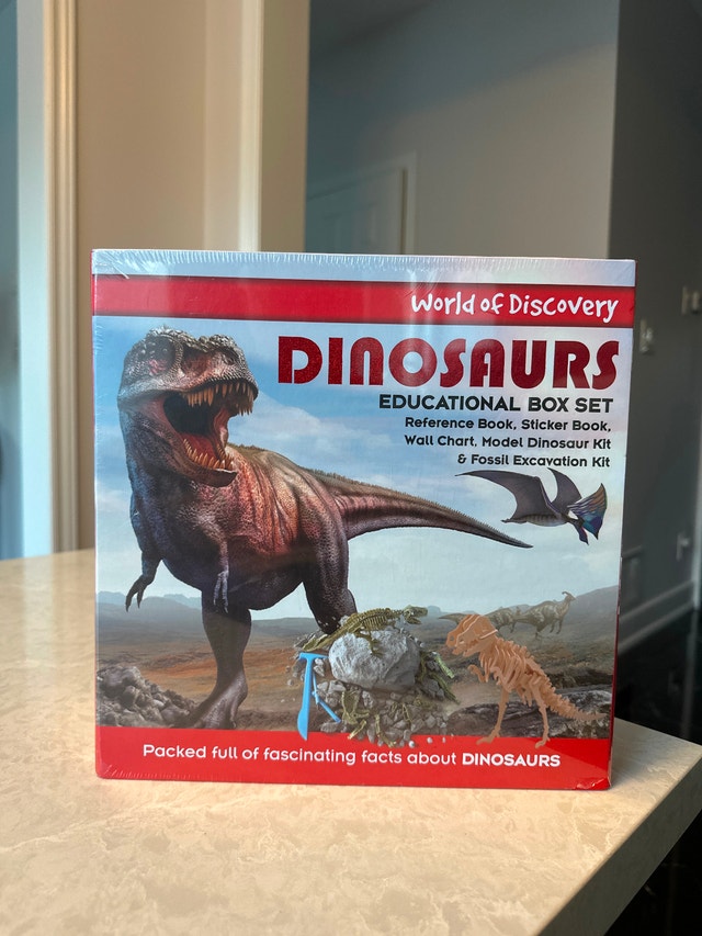 World of Discovery: Dinosaurs Educational Box Set