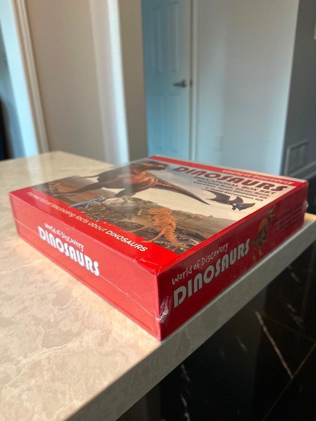World of Discovery: Dinosaurs Educational Box Set - photo 2