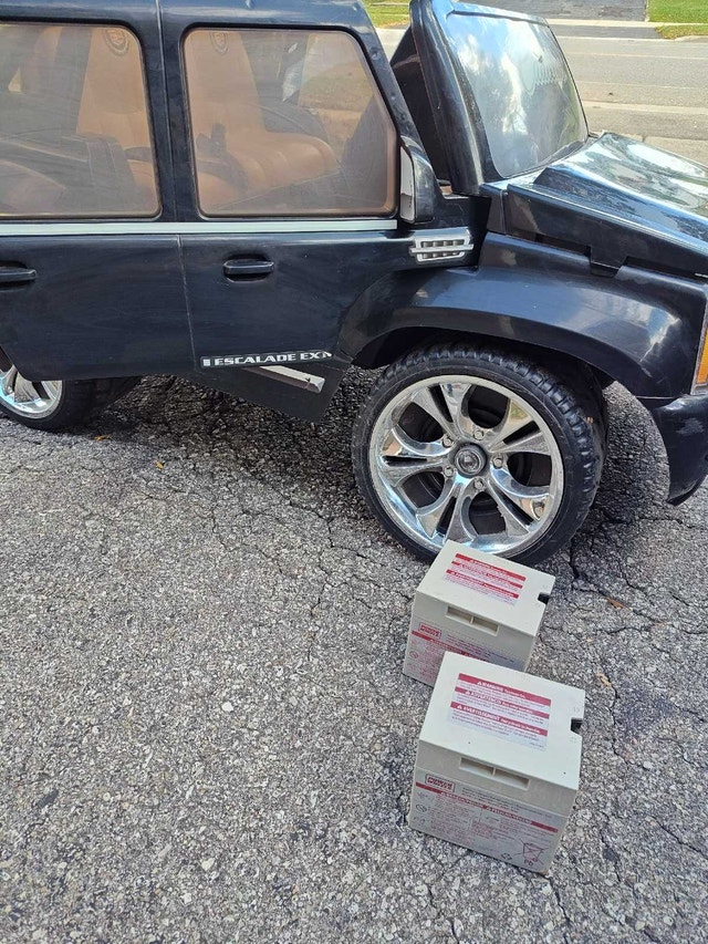 Power wheels black escalade ext - photo 5