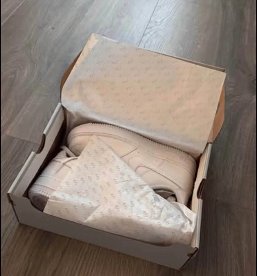 Nike Air Force 1s. Size Y6/7.5 Women’s. - photo 2