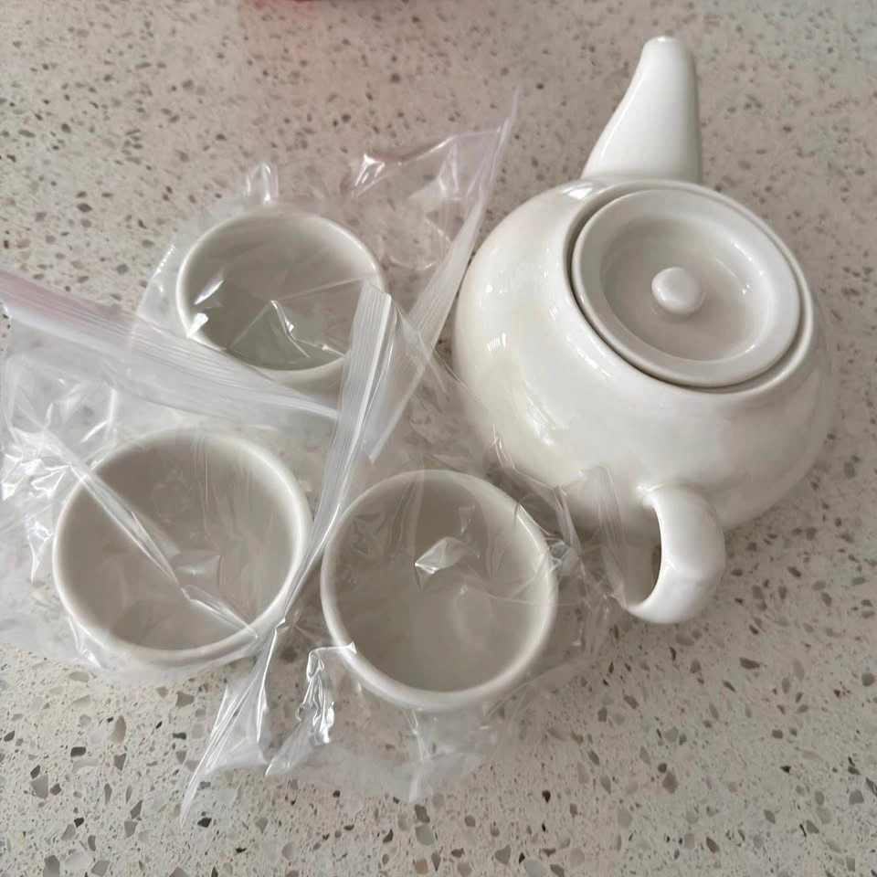 White Ceramic Teapot and 3 Cup Set