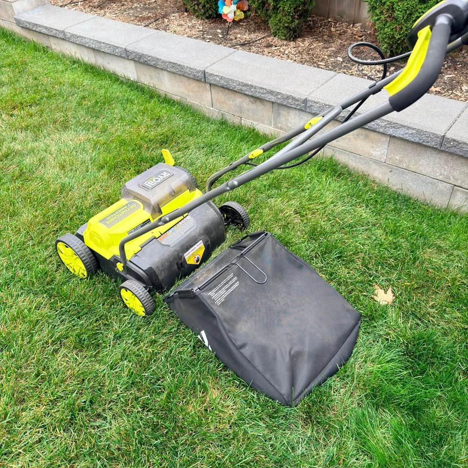 Ryobi 14 in. 18V ONE+ HP Brushless Cordless Dethatcher/Aerator - photo 2