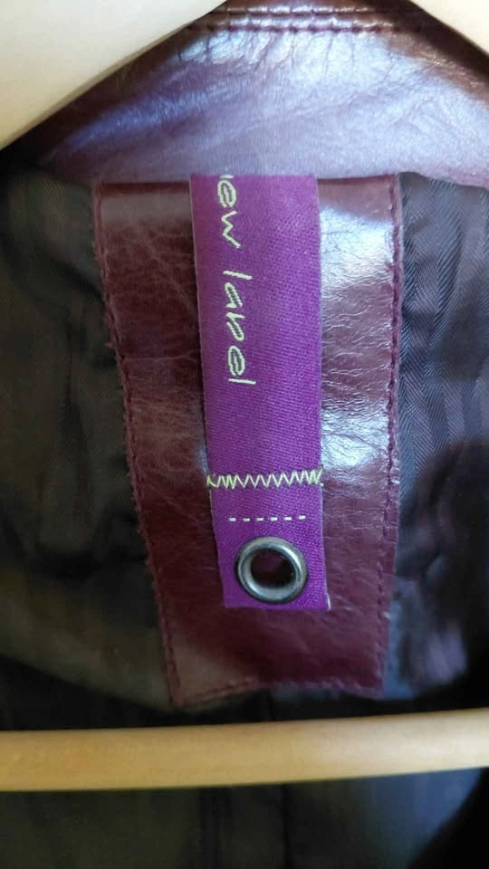 Danier Leather New Label Burgundy Leather Trench Coat - photo 4