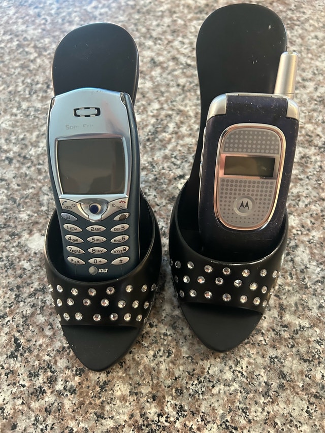 Inspired Solutions High Heel Phone Holder - photo 4
