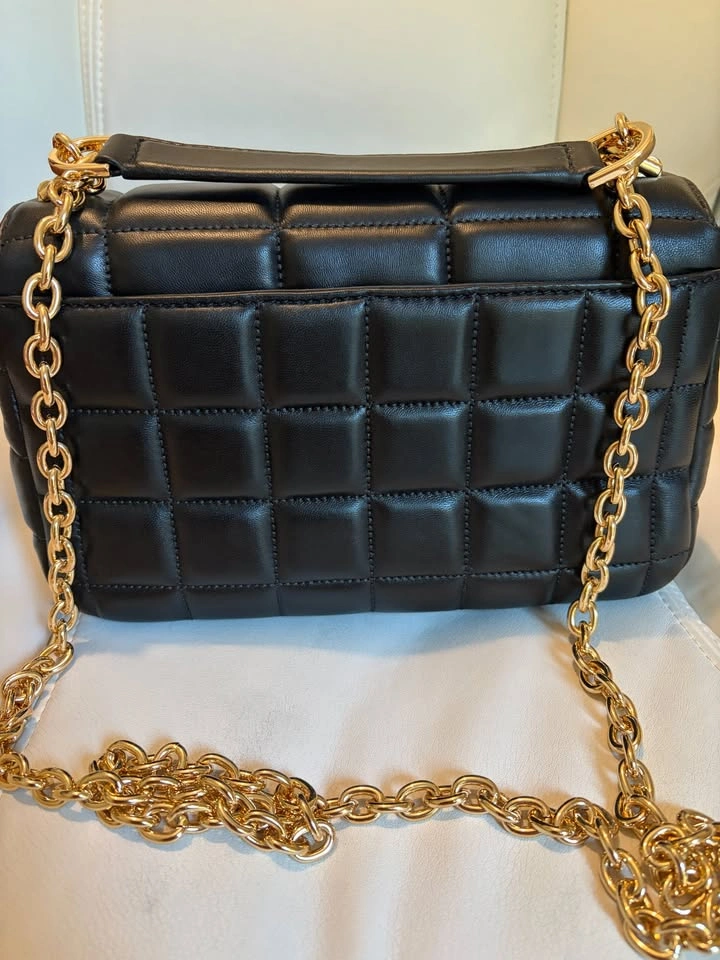 New w/ tags - Michael Kors Soho Large Quilted Shoulder Bag - photo 4
