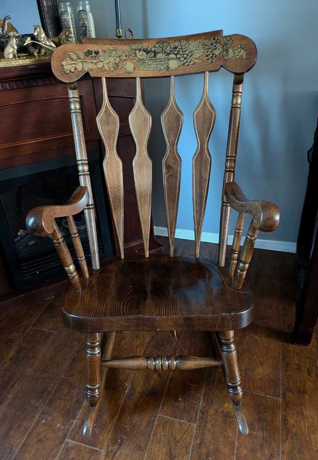 Vintage Solid Wood Rocking Chair - photo 2