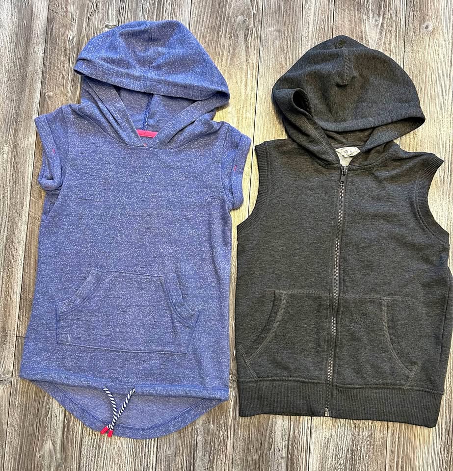 SUPER CUTE GIRLS SIZE 4/6 SLEEVELESS SWEATSHITS