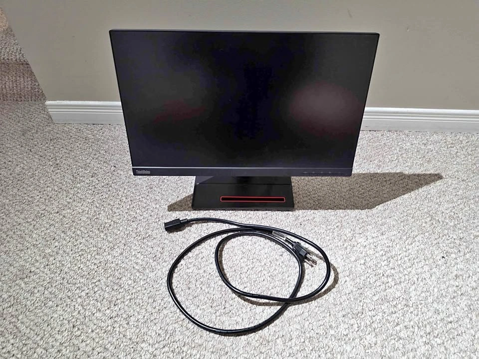 Lenovo ThinkVision T22i-20 Monitor (2x available)